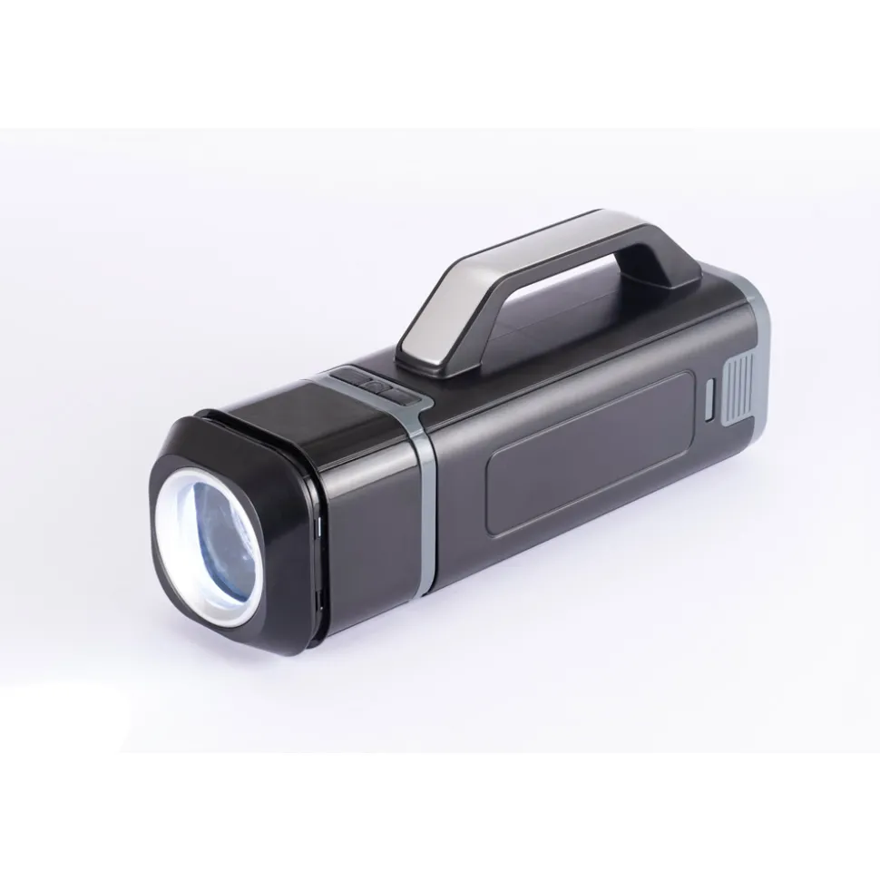 Alles im Griff: das tragbare LED-Licht mit Werkzeugset