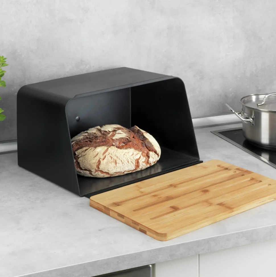 Brotkasten mit Bambusbrett