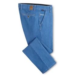 Eine bi-elastische Jeans mit 360 Grad Komfort