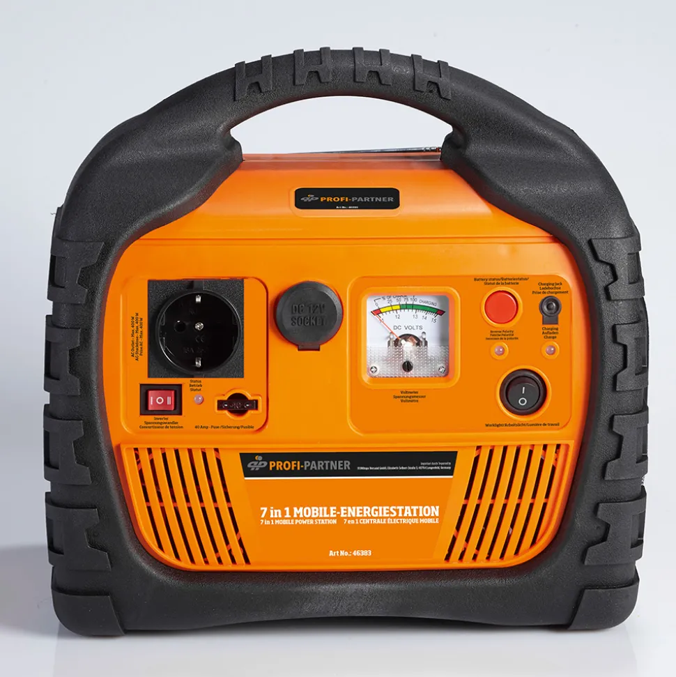 NEU: Mobile Power in allen Lebenslagen – jetzt mit 230 V-/400 W-Steckdose und Radio!