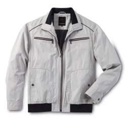 Sommerlich-leichter Blouson für den sportiven Look