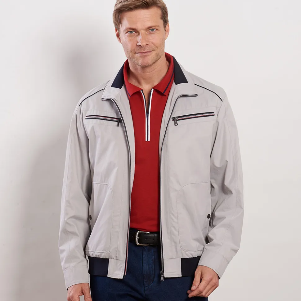 Sommerlich-leichter Blouson für den sportiven Look