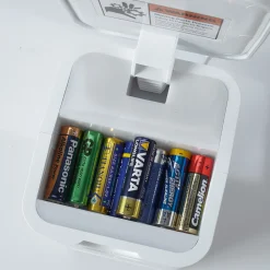 Weltneuheit: Akkus und Batterien werden automatisch geladen und sortiert!