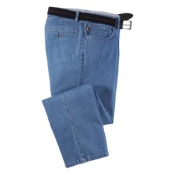 Wohl die gepflegteste Art, Jeans zu tragen!